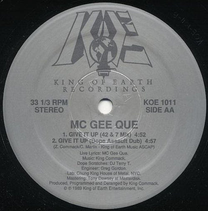 MC Gee Que : A Strong Rhyme To Step To / Give It Up (12")
