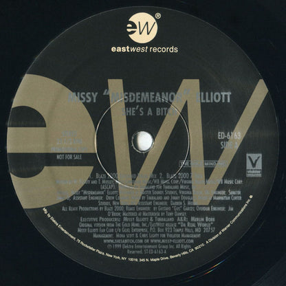 Missy Elliott : She's A Bitch (Blaze 2000 Remixes) (12", Promo)