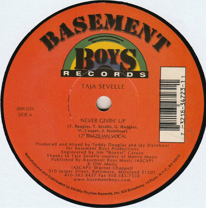 Taja Sevelle : Never Givin' Up (12")