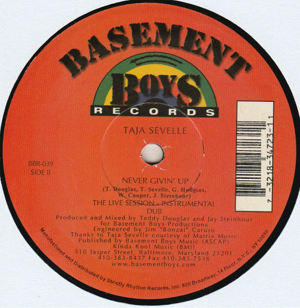 Taja Sevelle : Never Givin' Up (12")