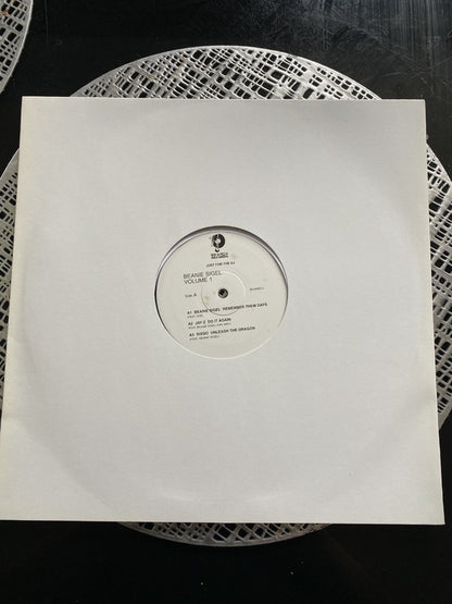 Various : Beanie Sigel Volume 1 (12")