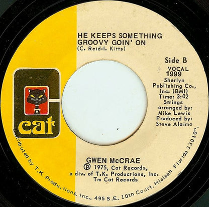 Gwen McCrae : Love Insurance / He Keeps Something Groovy Goin' On (7")